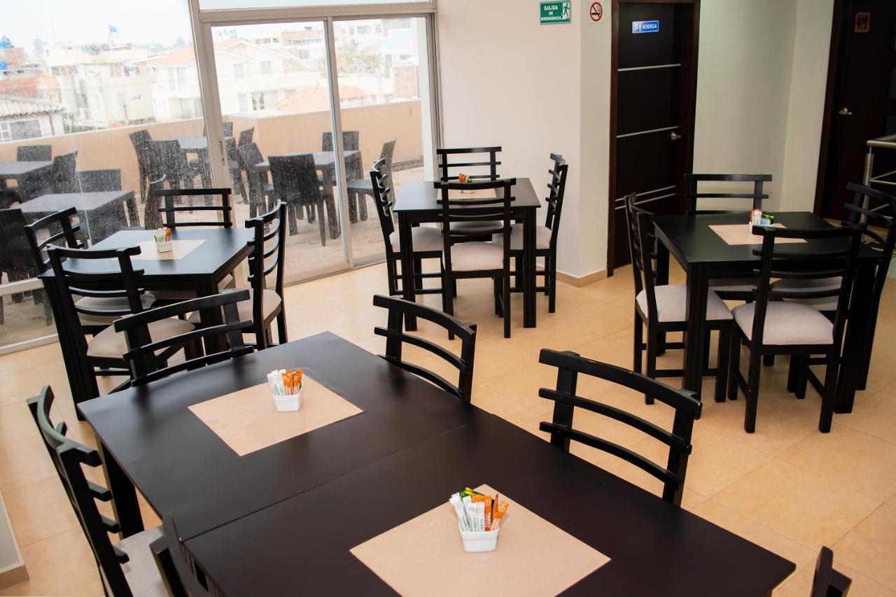 Illari Hotel Riobamba Extérieur photo